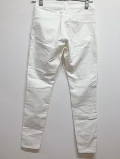 スキニーパンツ