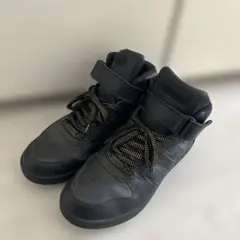 adidas スニーカー　27.5