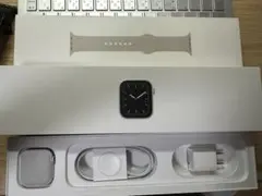 Apple Watch Series 5 40mm シルバーアルミニウム