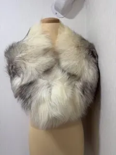サガフォックス SAGA FOXホワイト・グレー ファーショール