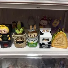 LABUBU THE MONSTERS フィギュア