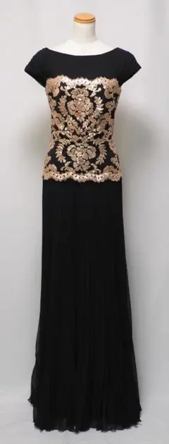 超美品✨ Tadashi Shoji ロングワンピース　マキシ丈　刺繍 超美品✨ Tadashi Shoji ロングワンピース マキシ丈 刺繍