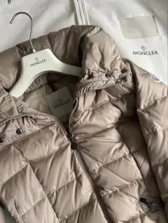 MONCLER ベージュ ダウンフード付きフラム　サイズ1♡