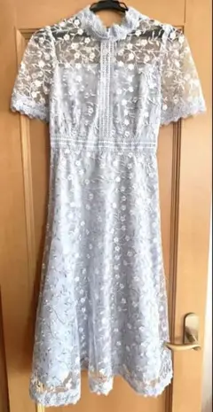 新品未使用品　tocco ワンピース　花柄