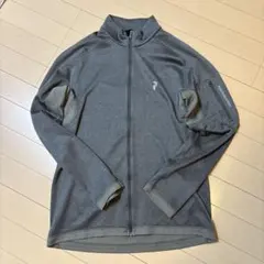 Peak Performance ジャケット