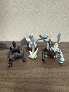 ポケモン　立体図鑑　フィギュア　キュレム　ゼクロム