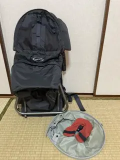 [상태좋음] 몽벨 아기띠, 등산용 햇빛 가리개 포함