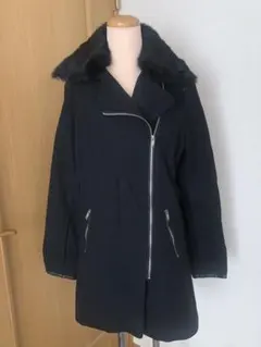 ブラック　ジッパーコート フェイクファー襟付き　フランス企画