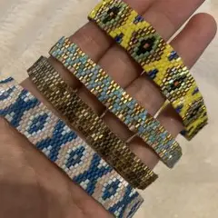 カラフルビーズとタッセルのブレスレットセット