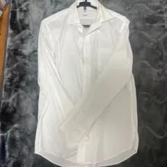 UNIQLO SUPER NON-IRON SLIM FIT シャツのサムネイル