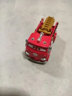 ディズニー カーズ トミカ C レッド (クラシックタイプ