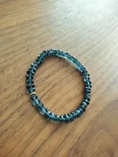 モルダバイト タンブルチップス ブレスレット 2×9㎜〜4×18㎜前後