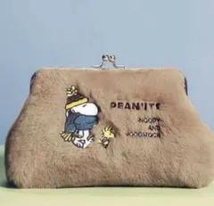 InRed11月号増刊付録刺繍入り スヌーピー ファーポーチ