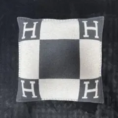 2025年最新】HERMES クッション・座布団の人気アイテム - メルカリ