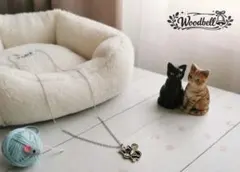 ハンドメイド 黒猫モチーフネックレス シルバーチェーン 40㎝ 猫アクセサリー