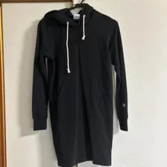 Champion チャンピオン　ブラック フードパーカーワンピース