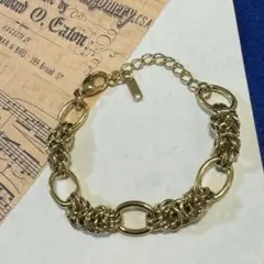 ヴィンテージ デザイン　アクセサリー　ブレスレット　ゴールド　レトロ　大ぶり