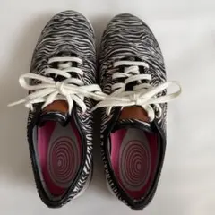 ⭐️Reebok ⭐️ゼブラ柄 イージートーンスニーカー　23cmお値下げしました