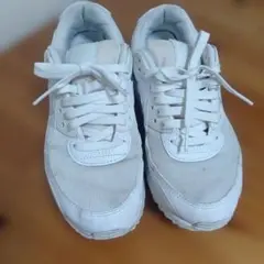 가격 인하! NIKE 나이키 에어맥스90 화이트 H8010-100 25
