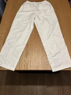 美品　ellesse ホワイト トラックパンテニスウェア