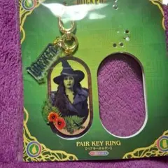 ウィキッド キーホルダーエルファバ