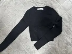【ʕ•ᴥ•ʔ 様専用】ZARA ブラック 長袖ニットクロップド