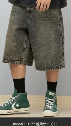新品！Lサイズ！THRASHER デニムショーツ 膝下丈 ロゴ刺繍 黒のサムネイル