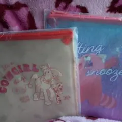 ディズニー　Happyくじ　ピクサー　Ｋ賞　フラットポーチ　2個セット