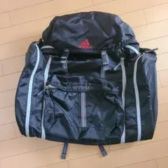adidas アディダス　大容量　リュック　黒色　修学旅行、林間学校
