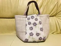 最終価格！ ころんとぷっくり六角形バック　大人かわいいお花柄