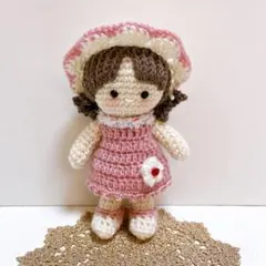 【ハンドメイド】あみぐるみ 女の子　着せ替え　ピンク