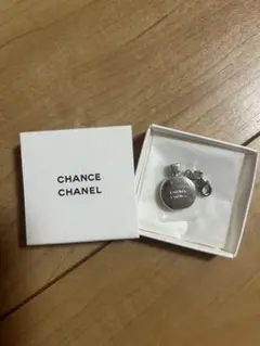 CHANEL チャンスオースプランディド　ノベルティチャーム