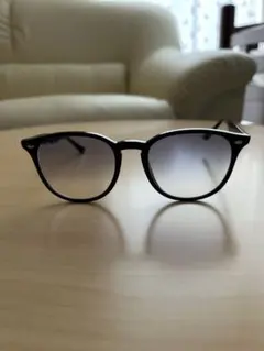 Ray-Ban RB 4259F サングラス