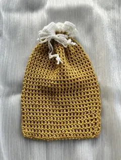 【ハンドメイド】たっぷり入る！フリル巾着ポーチ（マスタード×ホワイト）