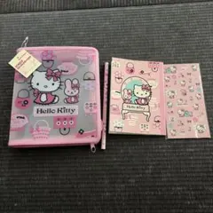 Hello Kitty ポーチとステッカーセット