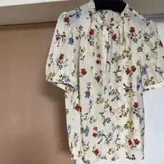 組曲　アイボリー 花柄 半袖ブラウス サイズ5