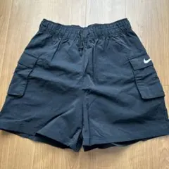 NIKEブラックショートパンツ
