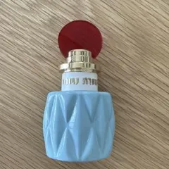 MIU MIU ミュウミュウ　オードパルファム　30ml 国内正規品　香水のサムネイル
