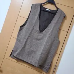 しまむら　ルナシオン　ヘリンボーン柄 Vネックベスト