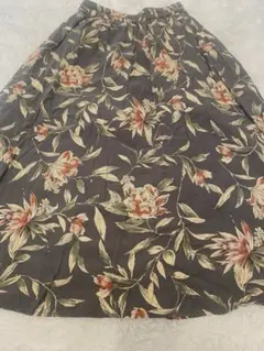 フラワープリント フレアスカート　アーバンリサーチ