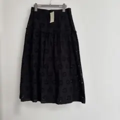 新品　ZARA trf カットワークロングスカート Mサイズ