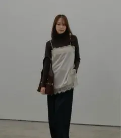 nairoレースサテンキャミソール