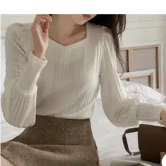 ホワイト　アイボリー　トップス　韓国ファッション　韓国購入品