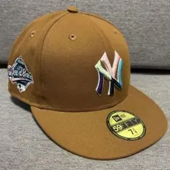 ニューエラ　ビンテージフローラルコレクション ヤンキース　ベースボールキャップのサムネイル
