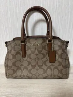 COACHシグネチャーショルダーバッグ