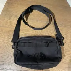 THE NORTH FACE ブラック ショルダーバッグ