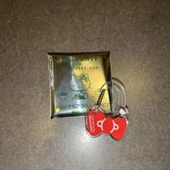 ハローキティ×珈琲館 アクリルカラビナ 赤