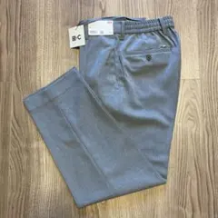 【XS：新品未使用】UNIQLO ユニクロ タックワイドテーパードパンツ