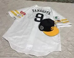 元ヤクルト西川遥輝　直筆サインユニフォーム＆未開封タオル 元ヤクルト西川遥輝 直筆サインユニフォーム＆未開封タオル - メルカリ