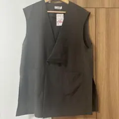 新品　しまむら　ジレ　Linoluce Ｌ